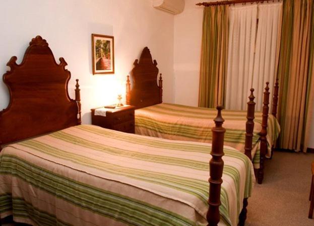 Pensao Suissa Hotel Vale de Cambra Kültér fotó