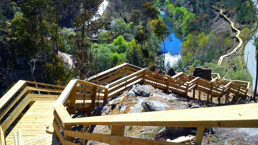Pensao Suissa Hotel Vale de Cambra Kültér fotó