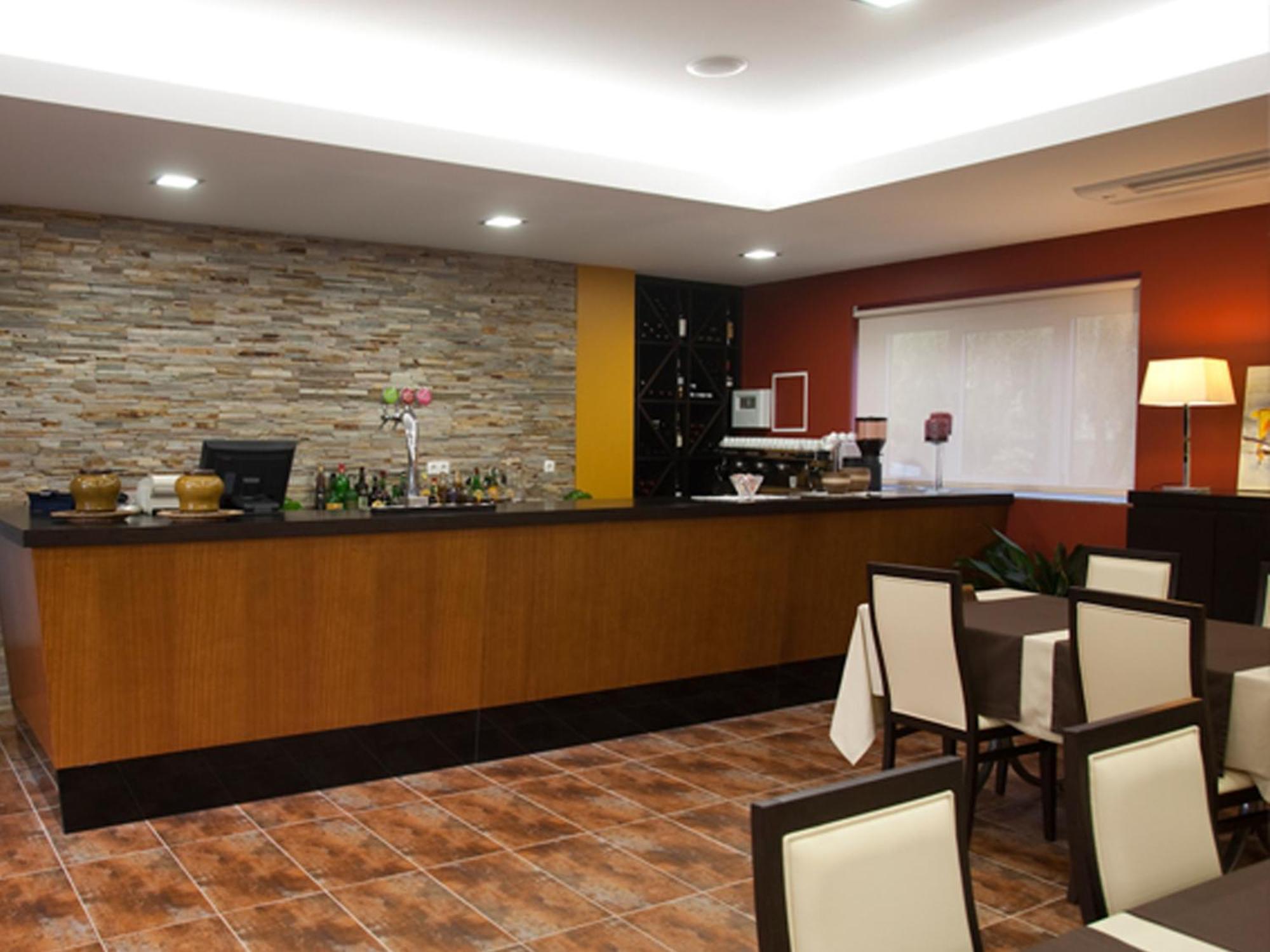 Pensao Suissa Hotel Vale de Cambra Kültér fotó