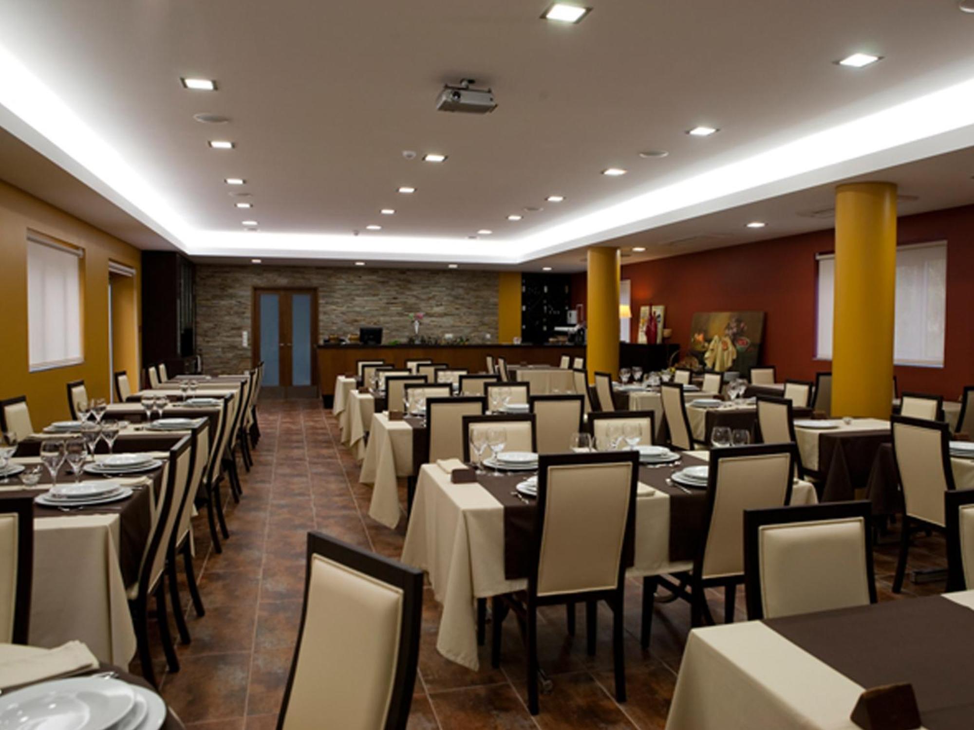 Pensao Suissa Hotel Vale de Cambra Kültér fotó