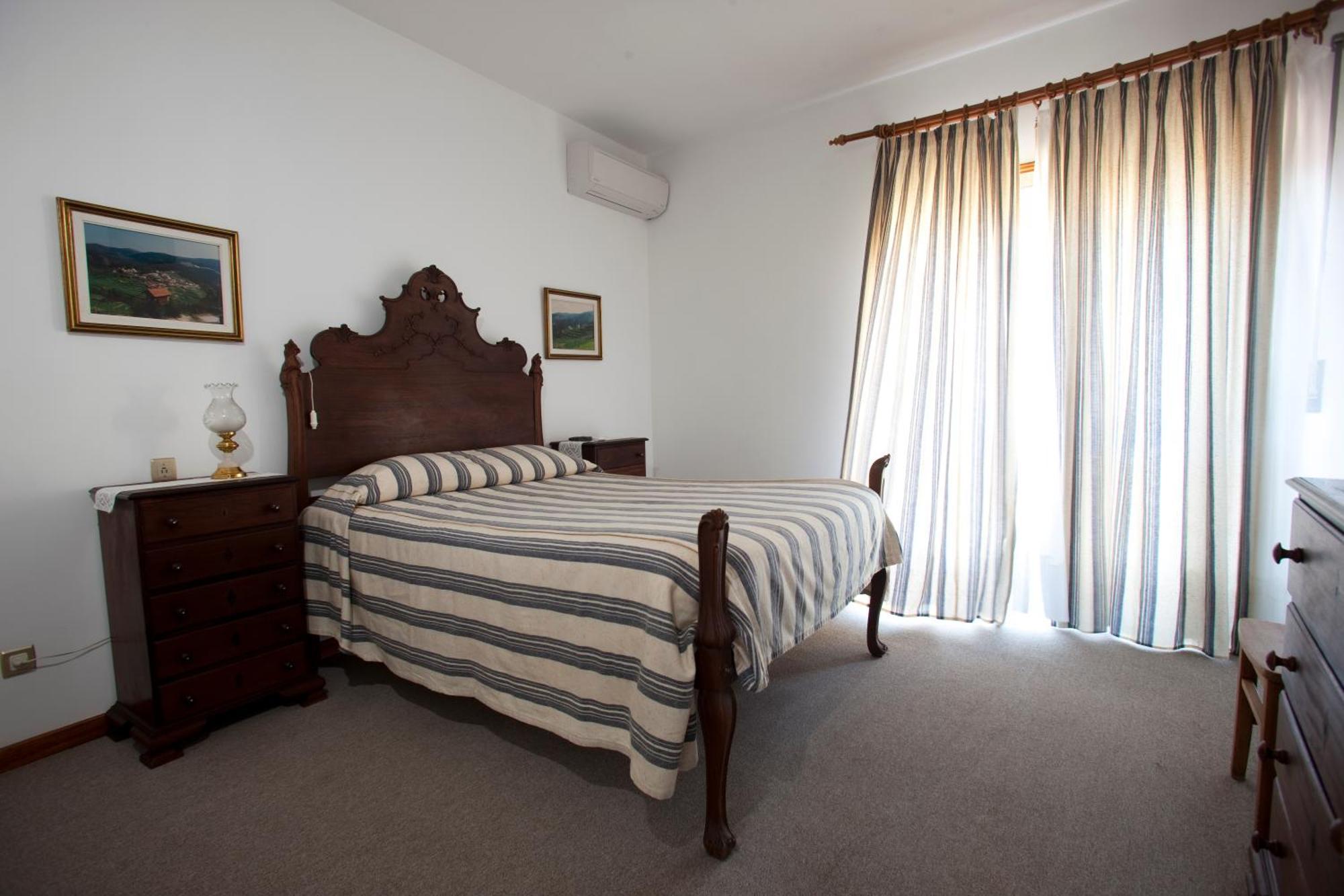 Pensao Suissa Hotel Vale de Cambra Szoba fotó